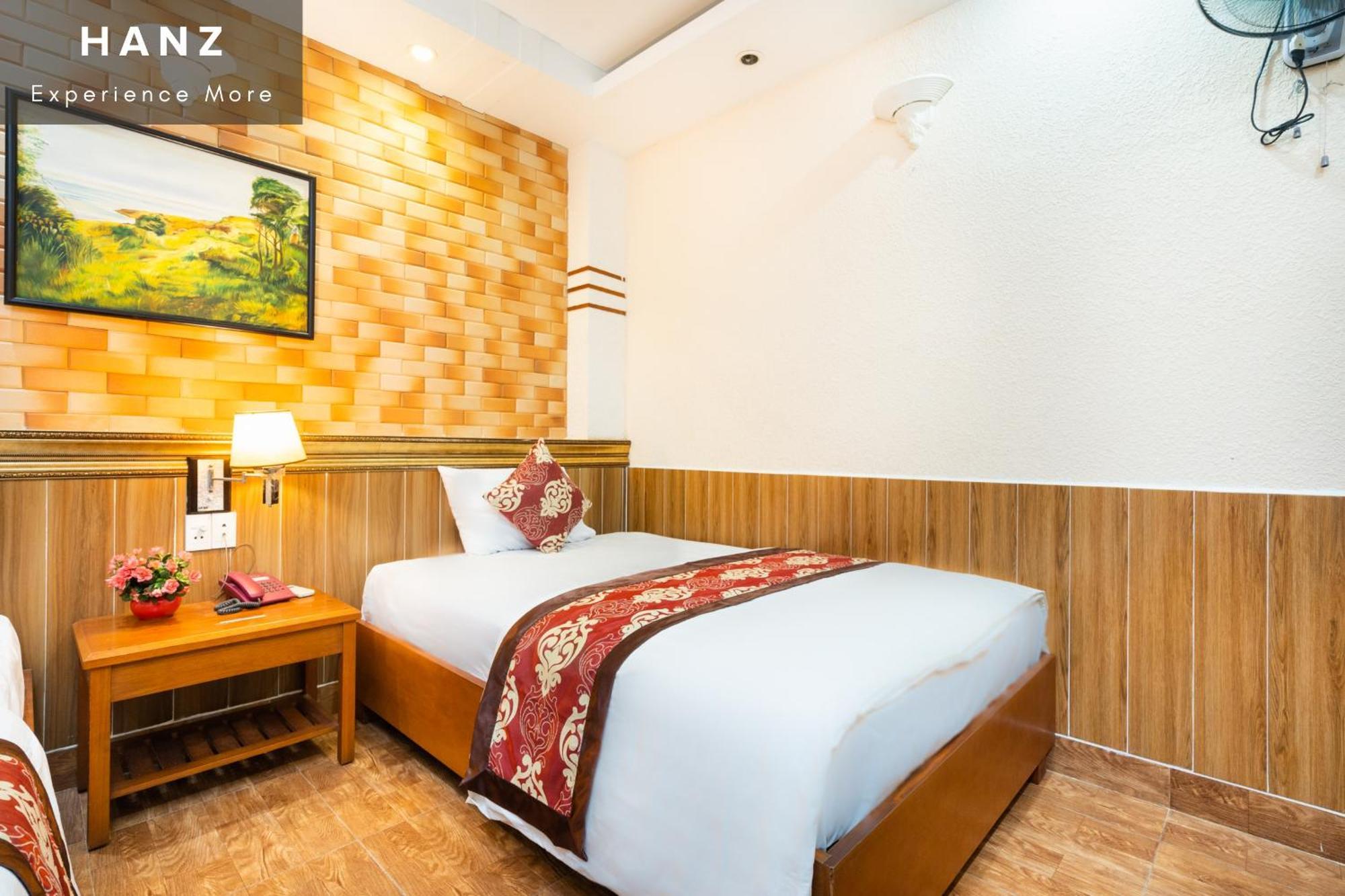 Hanz Queen Airport Hotel Saigon Хошимин Номер фото